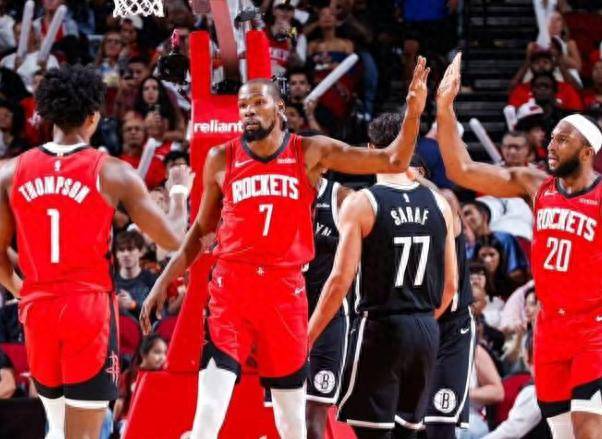 乐鱼官网包含国际比赛日里尔备战NBA常规赛；单刀错失细节曝光；信心回归；数据趋势出现新变化的词条